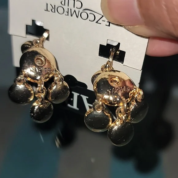 Napier EZ Comfort multicolor clip earrings. - Picture 4 of 6